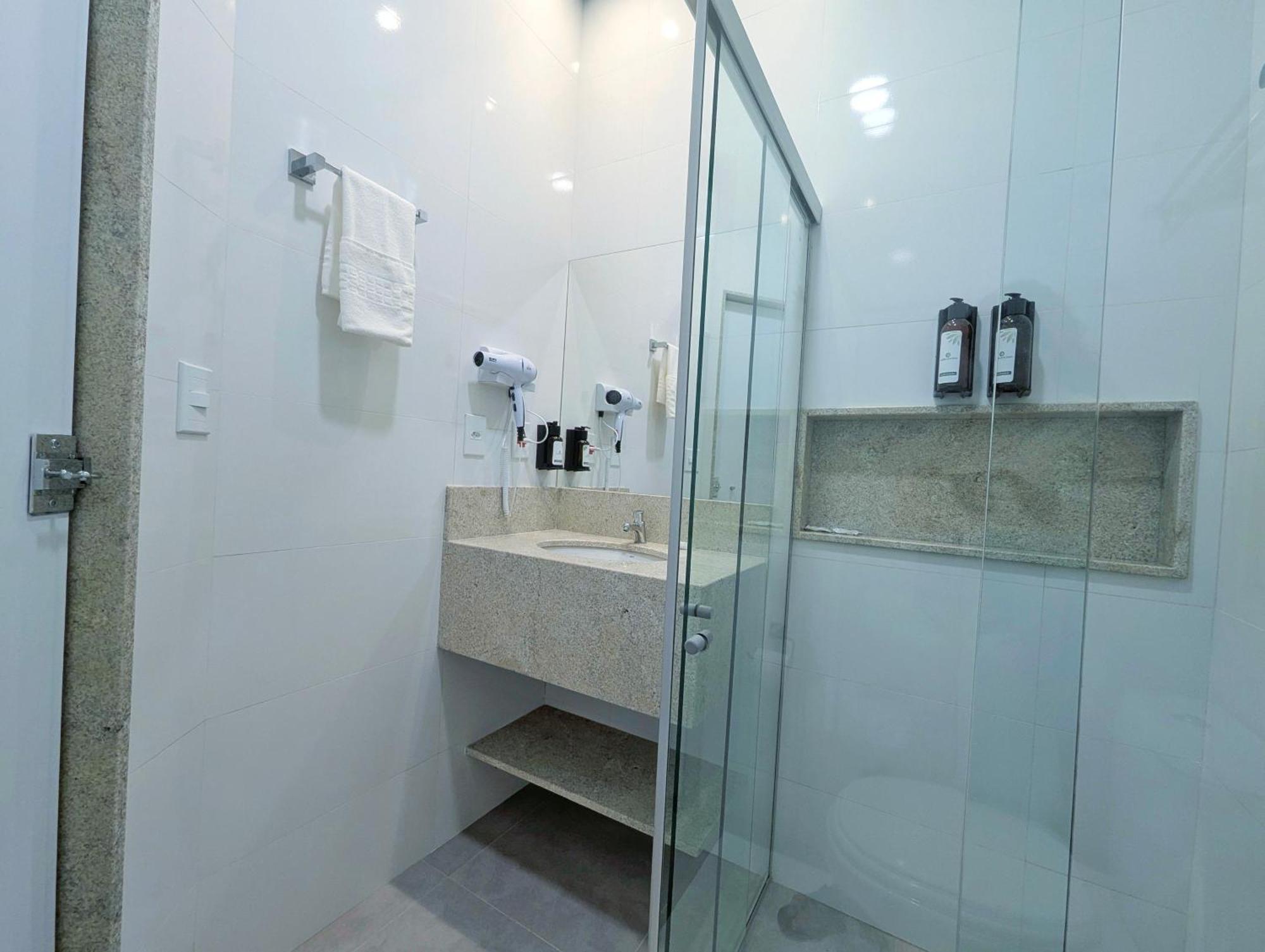 Hotel Jardim Iracema Teófilo Otoni Extérieur photo